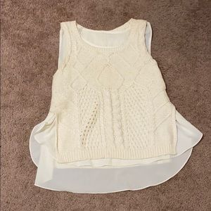 Cream sleeveless sweater with cream Underlay